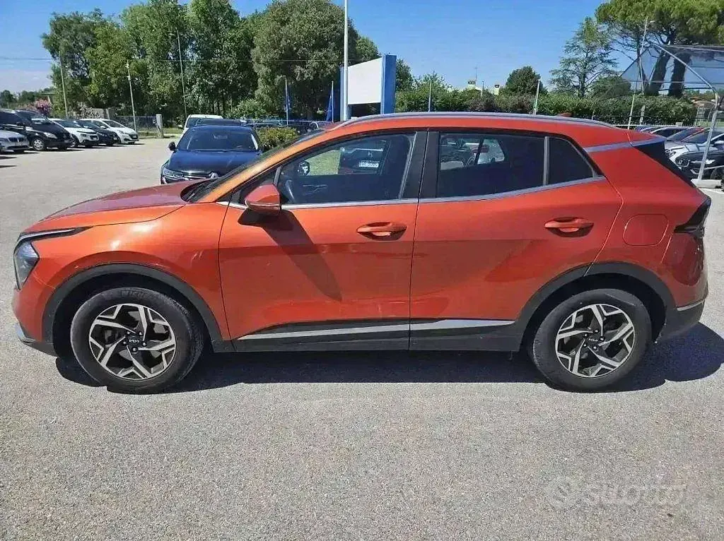 Usata Kia Sportage 136 CV (100 kW) 2022 Arancione SUV