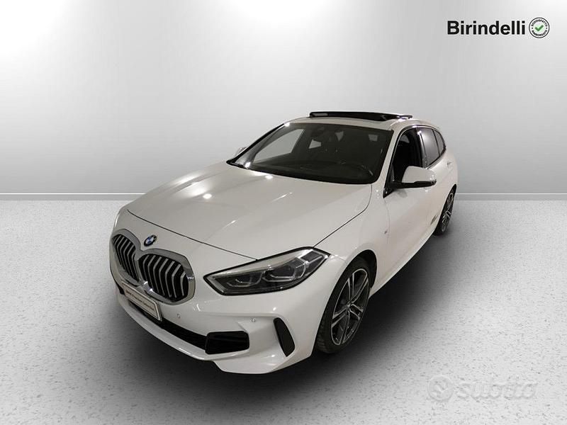 Usata BMW 118 M Sport 150 CV (110 kW) 2021 Alpin white pastello Utilitaria