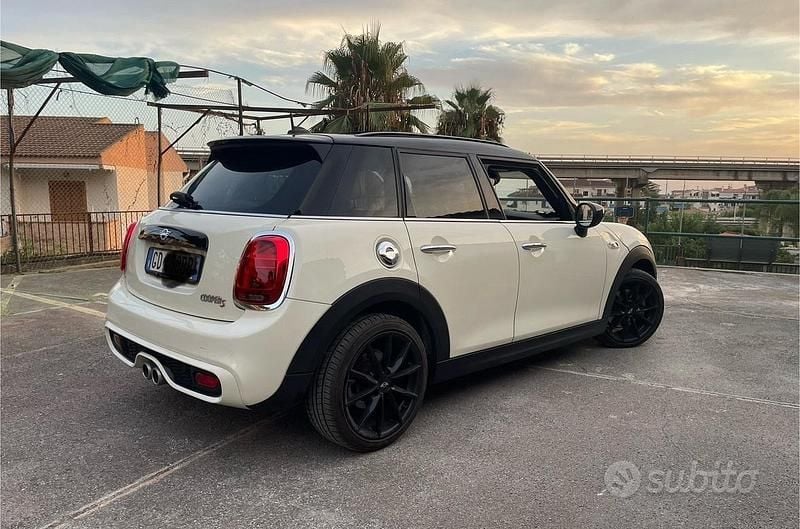 Usata Mini Cooper S 178 CV (130 kW) 2020 Bianco Utilitaria