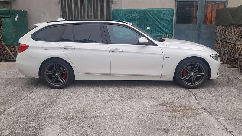 Usata BMW 318 Sport Line 143 CV (105 kW) 2014 Bianco Station wagon