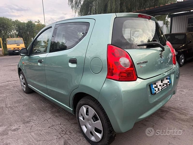 Usata Suzuki Alto GLX 67 CV (49 kW) 2010 Verde Utilitaria
