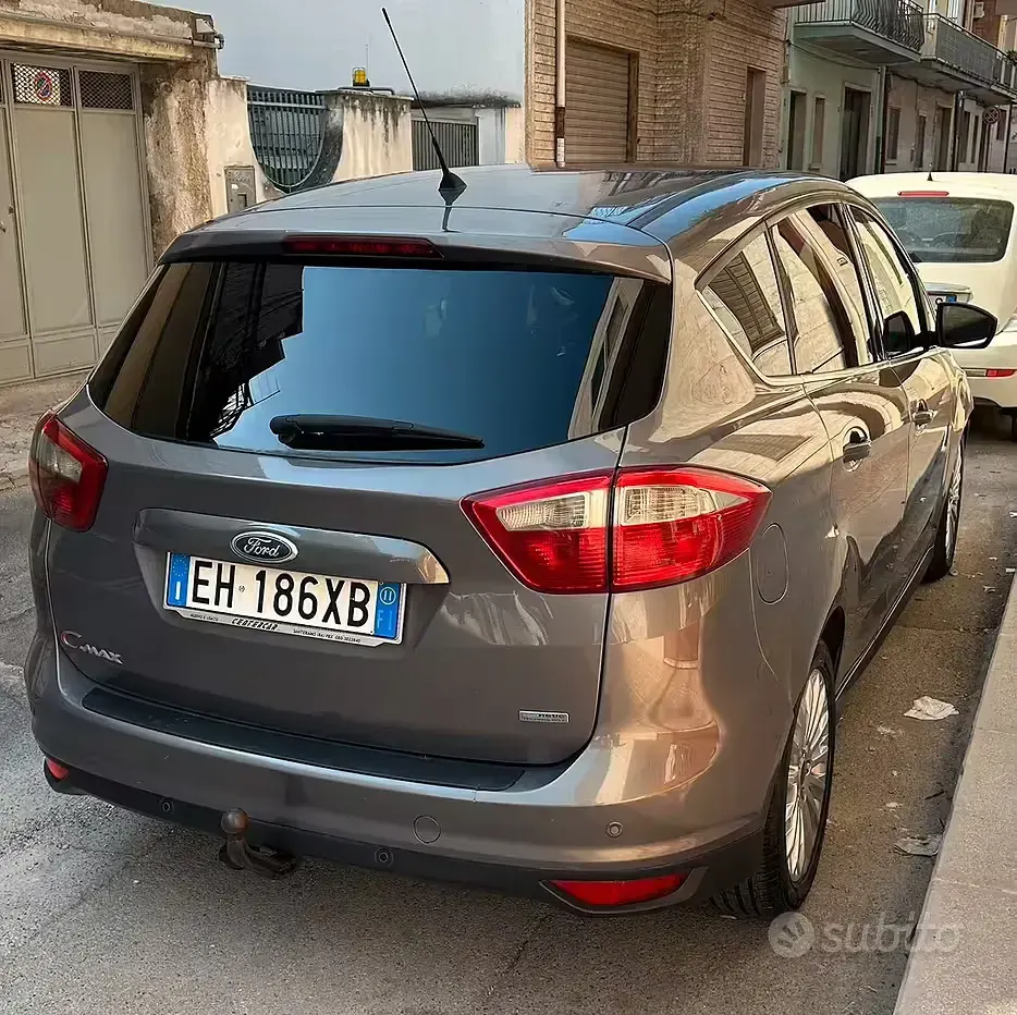 Usata Ford C-MAX Titanium 115 CV (84 kW) 2011 Grigio Monovolume