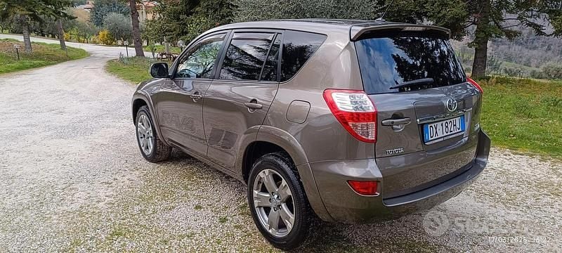 Usata Toyota RAV4 2009 SUV