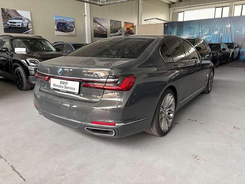 Usata BMW 745e 286 CV (210 kW) 2022 Dravitgrau metallic Berlina
