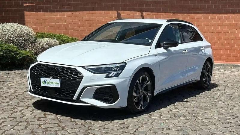 Bianco Usata 2022 Audi A3 Sportback S-Line Due volumi | 30.990 € (Super prezzo) - Immagine 1/4