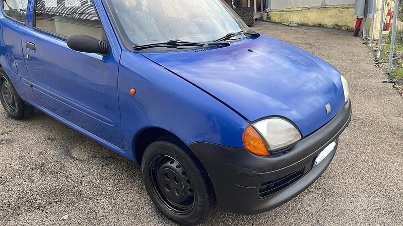 Usata Fiat Seicento Young 55 CV (40 kW) 2000 Blu Utilitaria