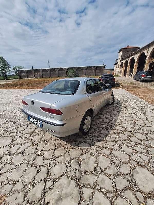 Usata Alfa Romeo 156 Distinctive 110 CV (80 kW) 2001 Berlina