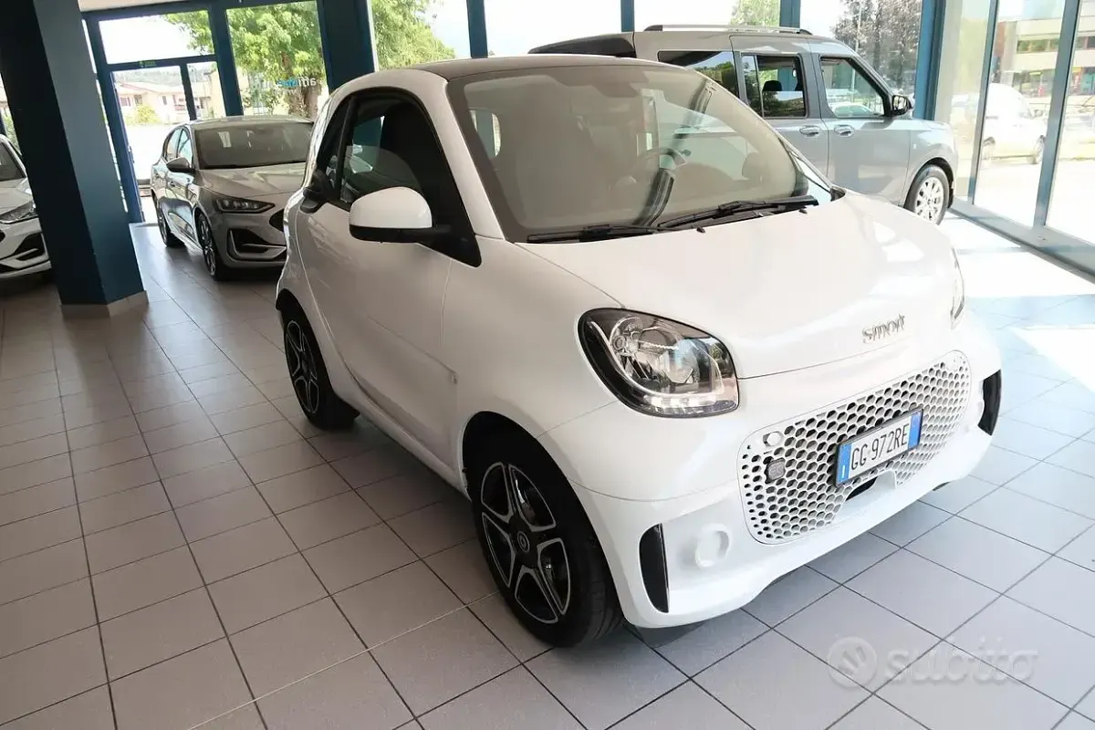 Usata Smart ForTwo Electric Drive Pulse 41 kW (56 CV) 2021 Bianco Berlina