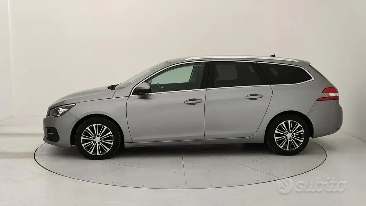 Usata Peugeot 308 Allure 131 CV (96 kW) 2021 Grigio Station wagon