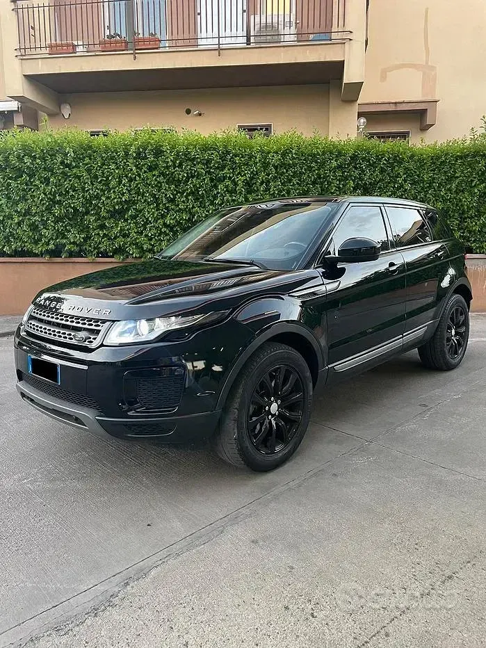 Usata Land Rover Range Rover evoque 150 CV (110 kW) 2018 Nero SUV