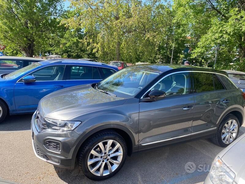 Usata VW T-Roc Advance 116 CV (85 kW) 2021 Grigio SUV