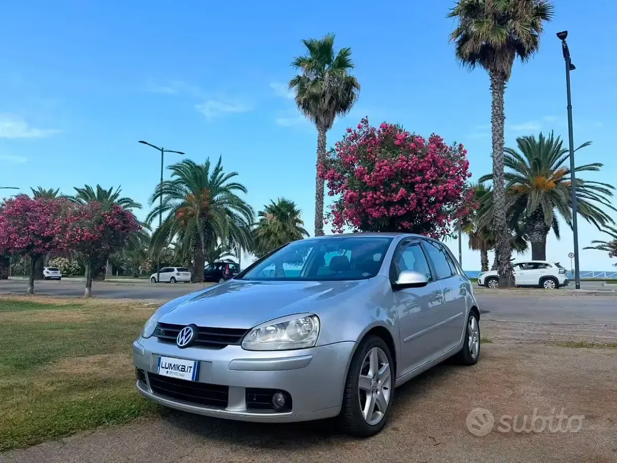 Usata VW Golf V GT 140 CV (102 kW) 2007 Grigio Berlina