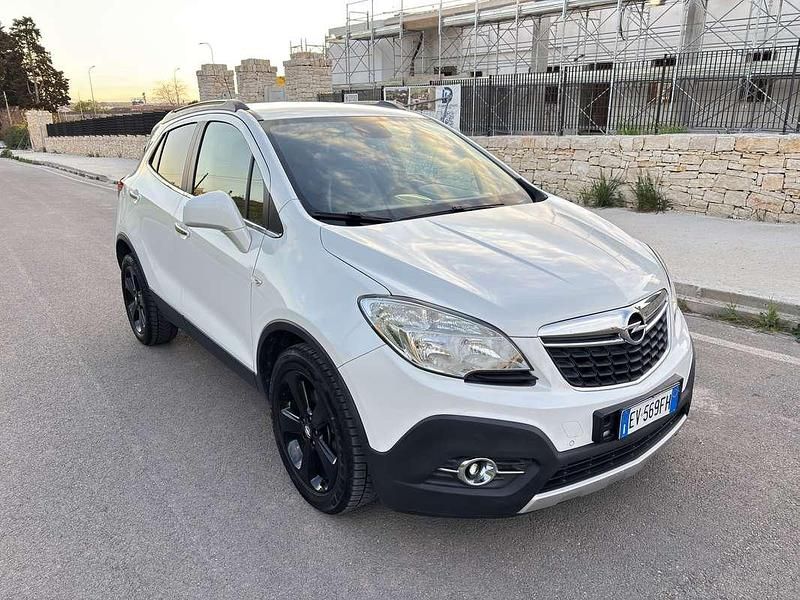 Usata Opel Mokka Cosmo 131 CV (96 kW) 2014 Bianco SUV