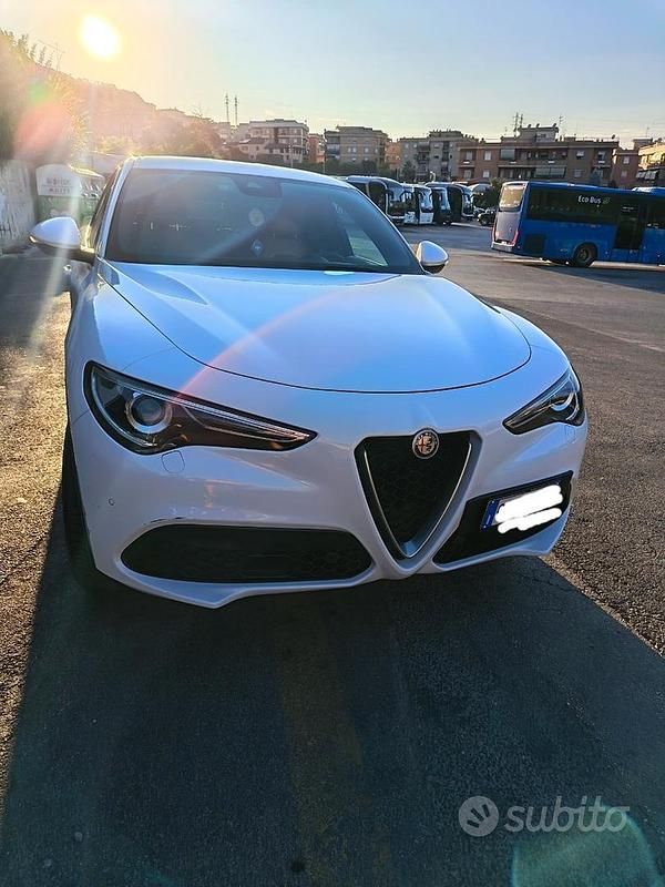 Usata Alfa Romeo Stelvio 190 CV (139 kW) 2019 Bianco SUV