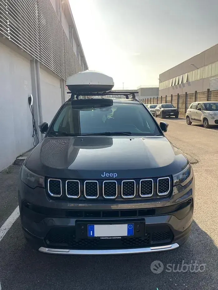 Usata Jeep Compass 131 CV (96 kW) 2021 Grigio SUV