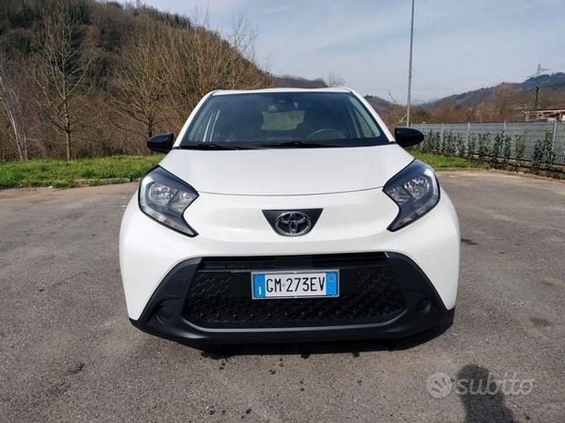Usata Toyota Aygo X Active 72 CV (52 kW) 2022 Bianco SUV