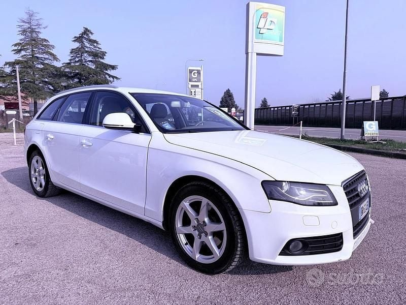 Usata Audi A4 Advanced 143 CV (105 kW) 2008 Bianco Berlina