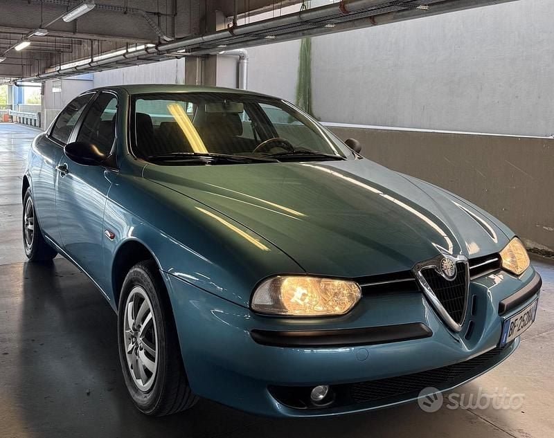 Usata Alfa Romeo 156 144 CV (105 kW) 1999 Blu Berlina