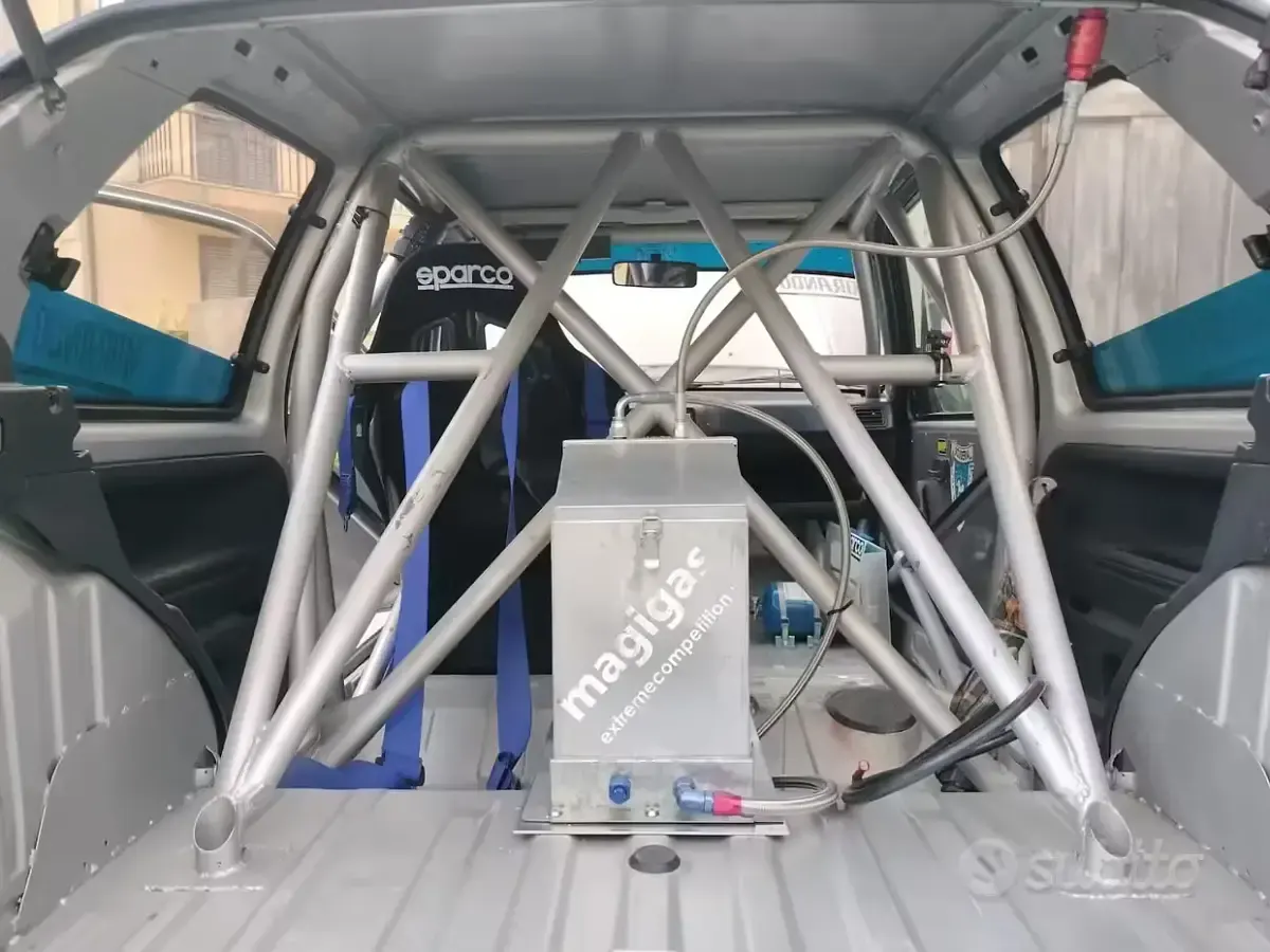 Usata Peugeot 106 98 CV (72 kW) 1994 Utilitaria