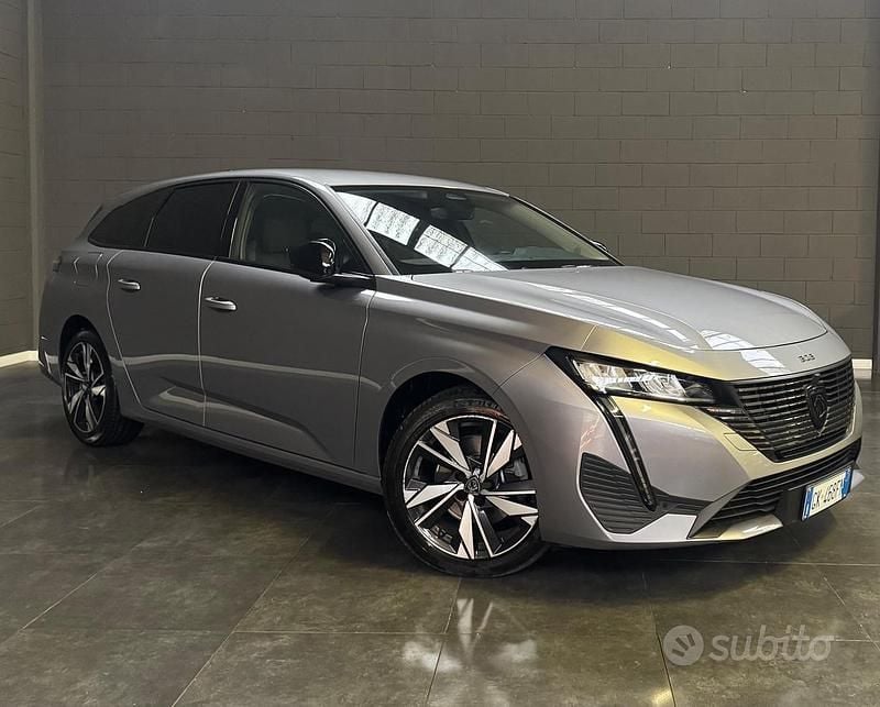 Usata Peugeot 308 GT 130 CV (95 kW) 2022 Grigio Station wagon