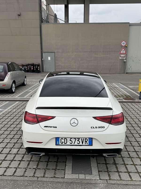 Usata Mercedes CLS300 Premium 245 CV (180 kW) 2018 Coupé