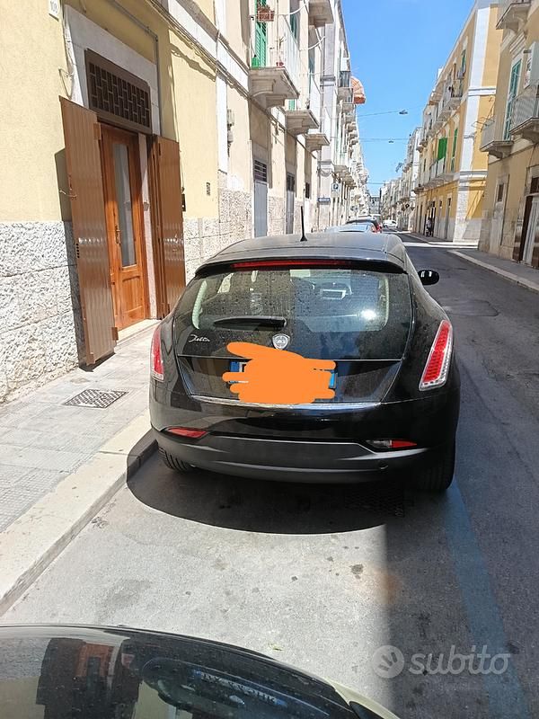 Usata Lancia Delta 120 CV (88 kW) 2009 Nero Utilitaria