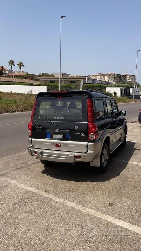 Usata Mahindra Goa 116 CV (85 kW) 2011 Nero SUV