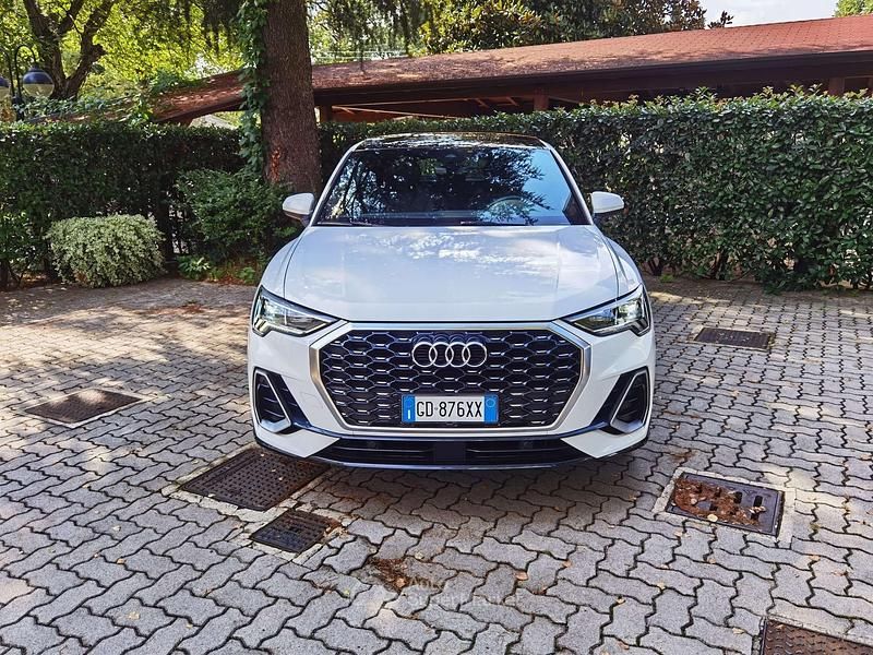 Usata Audi Q3 Sportback S-Line 150 CV (110 kW) 2021 Bianco ibis SUV