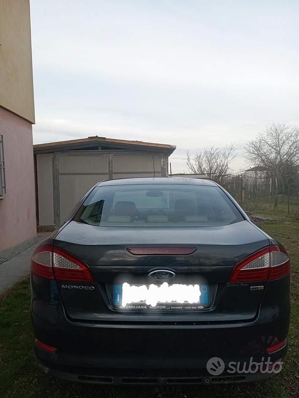 Usata Ford Mondeo 136 CV (100 kW) 2007 Grigio Berlina