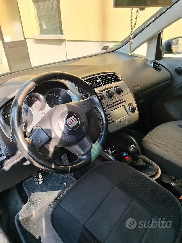 Usata Seat Altea 102 CV (75 kW) 2007 Nero Utilitaria