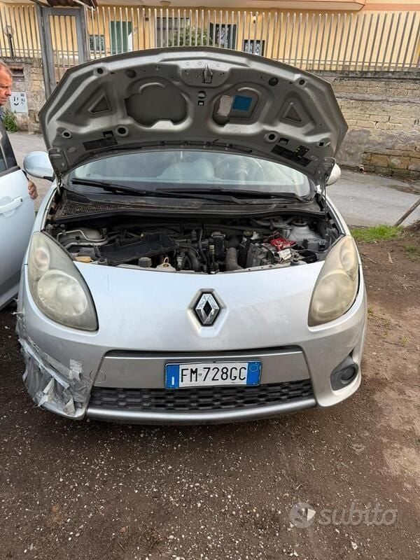Usata Renault Twingo 75 CV (55 kW) 2008 Grigio Utilitaria