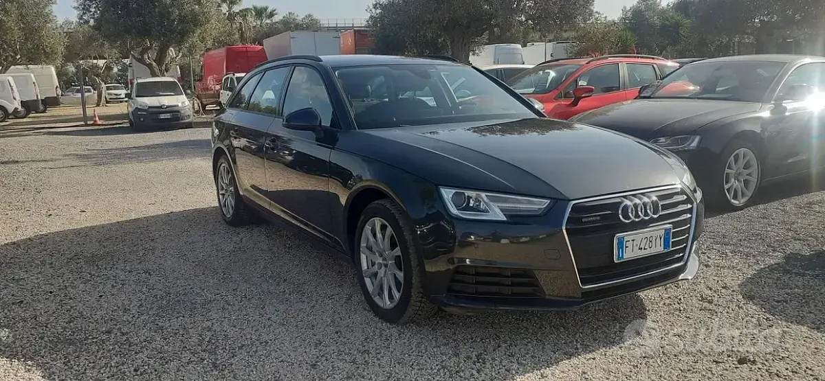 Usata Audi A4 190 CV (139 kW) 2019 Grigio Station wagon