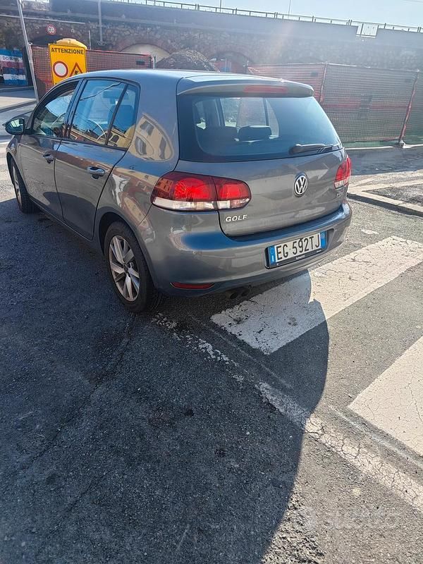 Usata VW Golf VI Highline 122 CV (89 kW) 2011 Grigio Utilitaria