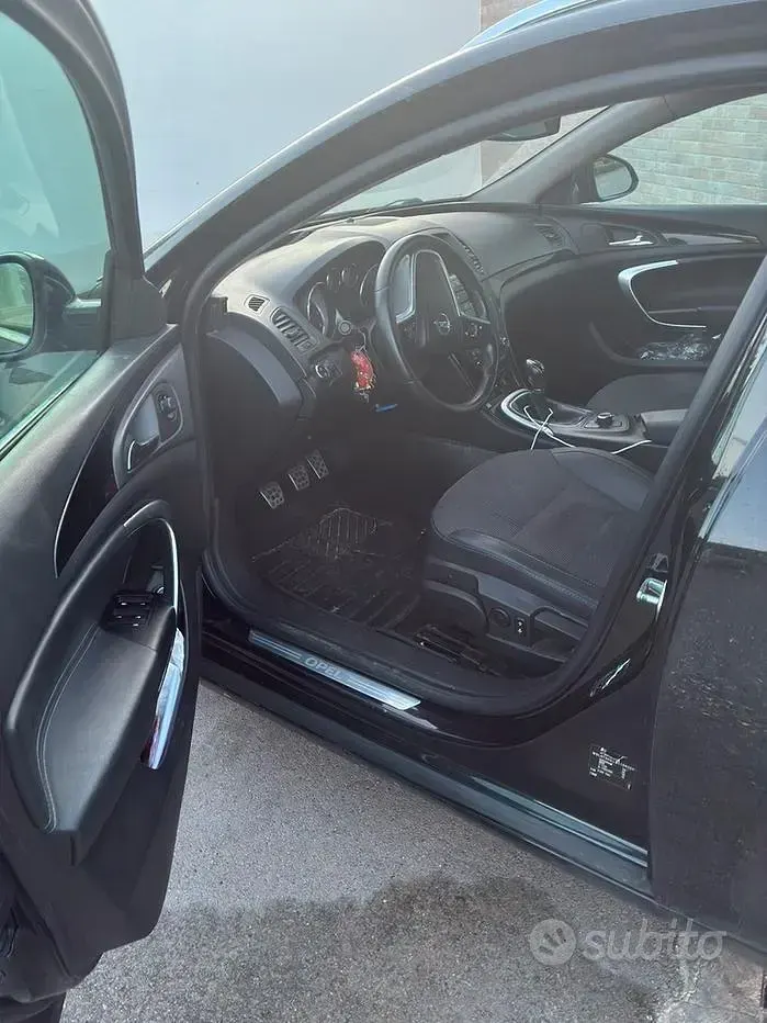 Usata Opel Insignia 160 CV (117 kW) 2011 Station wagon