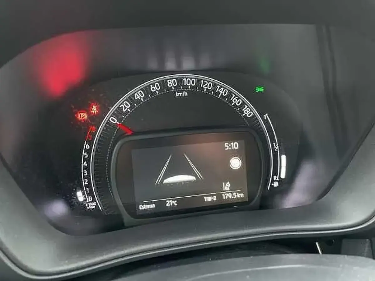 Usata Toyota Aygo Limited 72 CV (52 kW) 2022 Verde Utilitaria