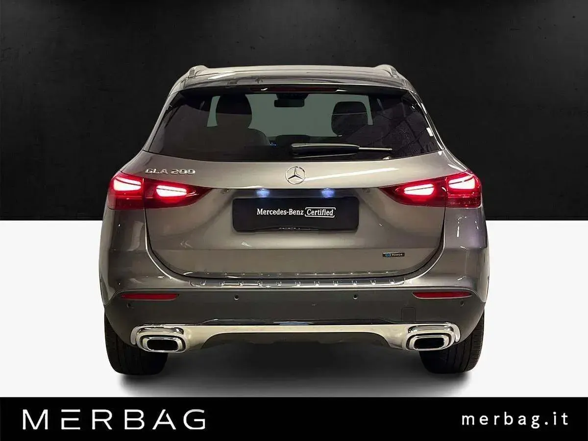 Usata Mercedes GLA200 Advanced Plus 163 CV (119 kW) 2023 Grigio SUV