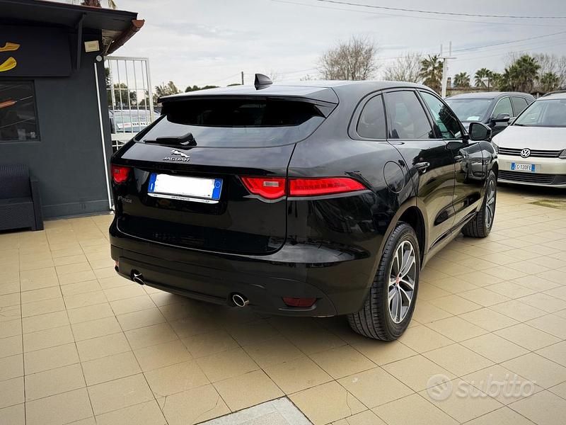 Usata Jaguar F-Pace Chequered Flag 250 CV (183 kW) 2020 Nero SUV