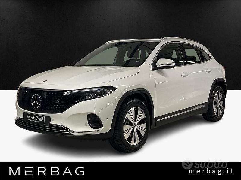 Bianco Usata 2024 Mercedes EQA300 Advanced SUV | 36.900 € (Ottimo prezzo) - Immagine 1/4