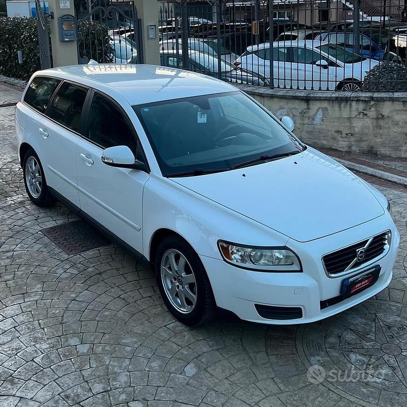 Usata Volvo V50 109 CV (80 kW) 2010 Station wagon