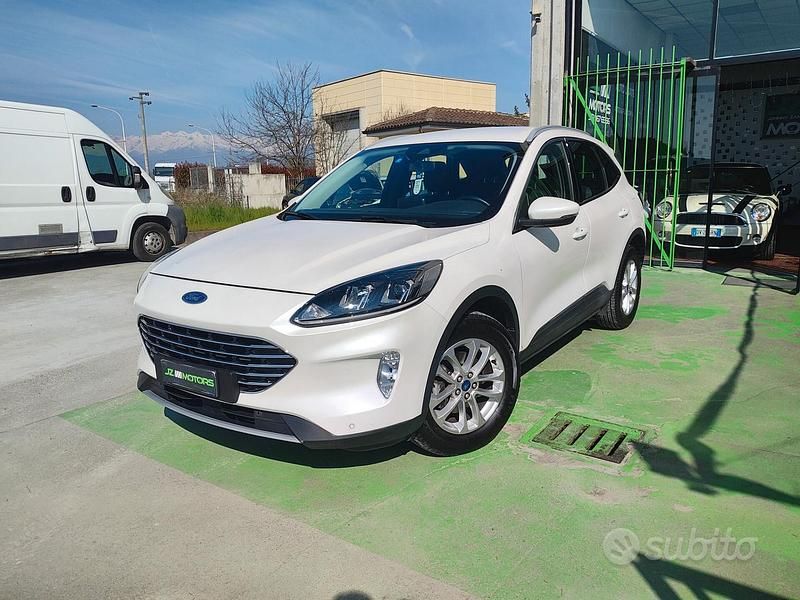 Usata Ford Kuga Titanium 120 CV (88 kW) 2021 Bianco SUV