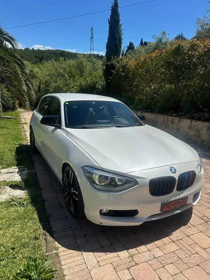 Usata BMW 120 Sport Line 184 CV (135 kW) 2014 Bianco Utilitaria