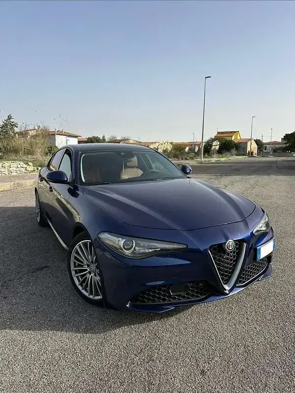 Usata Alfa Romeo Giulia Super 179 CV (131 kW) 2017 Berlina