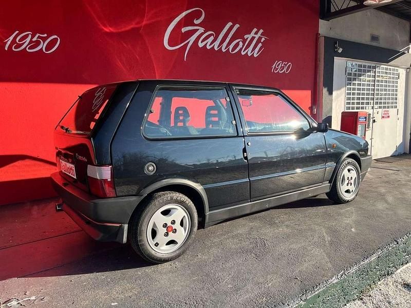 Käytetty Fiat Uno 116 HP (85 kW) 1990 Musta Viistoperä