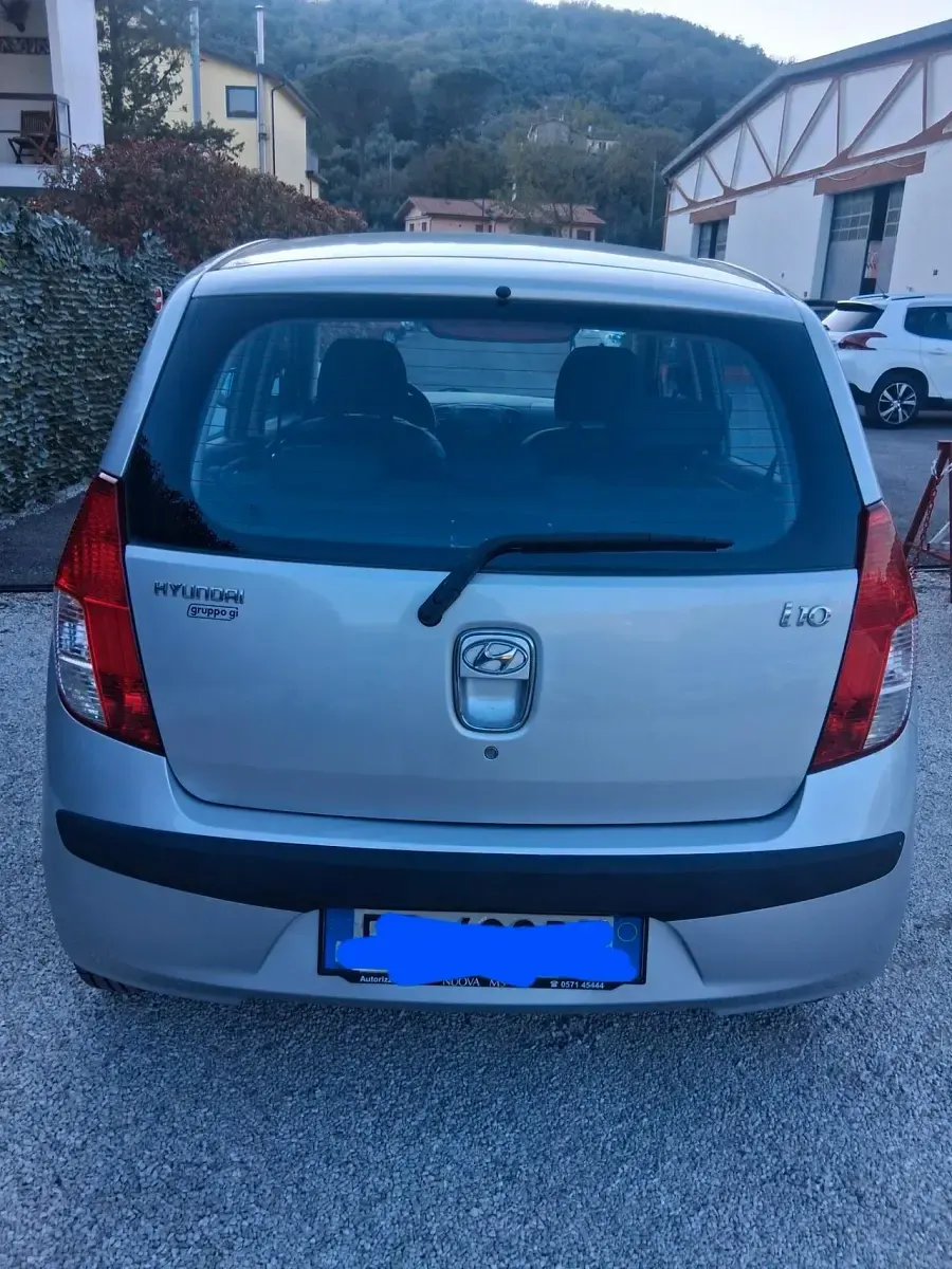 Używany Hyundai i10 Style 63 KM (46 kW) 2010 Szary Hatchback