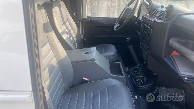 Usata Land Rover Defender 2007 Bianco SUV