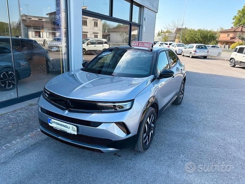 Usata Opel Mokka 131 CV (96 kW) 2025 Grigio SUV