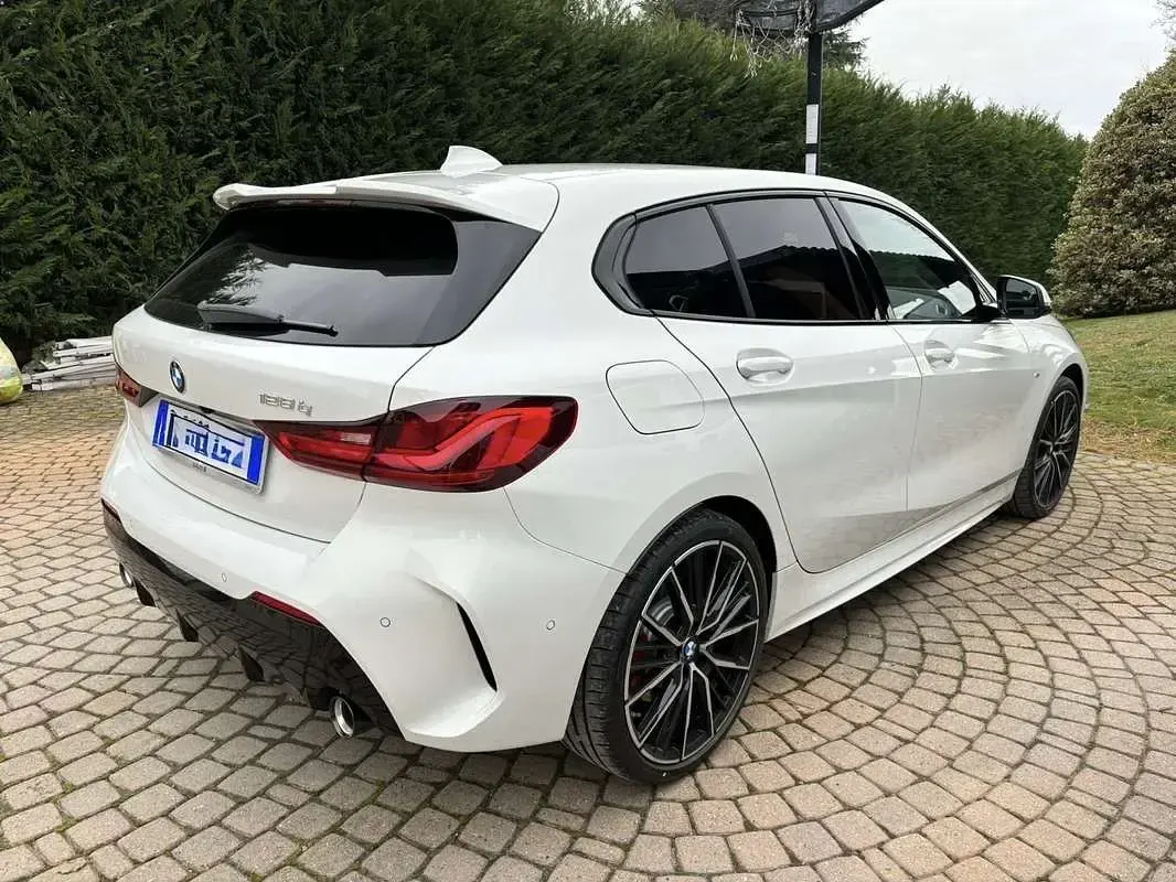 Usata BMW 128 ti 265 CV (194 kW) 2023 Bianco Utilitaria