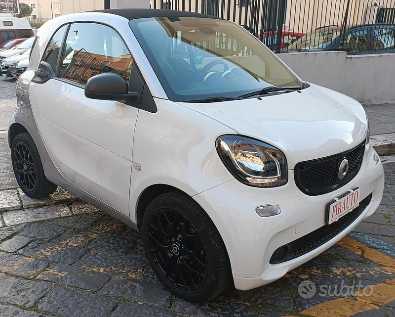 Usata Smart ForTwo Coupé Passion 70 CV (51 kW) 2019 Bianco Coupé