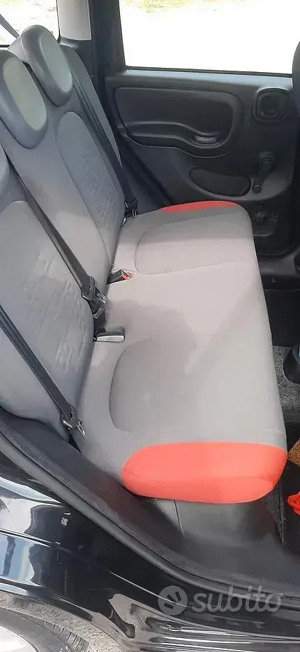 Usata Fiat Panda Lounge 69 CV (50 kW) 2016 Nero Utilitaria