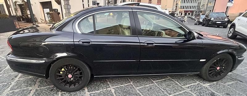 Usata Jaguar X-type 155 CV (114 kW) 2007 Nero Berlina